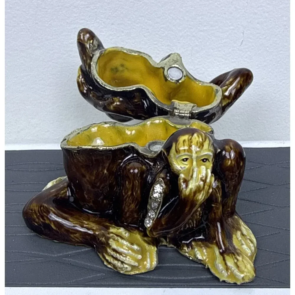 Three WISE MONKEYS Magnetic Trinket Box with Crystals 2.25”
